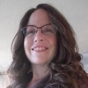 Meet your Posher, Angie